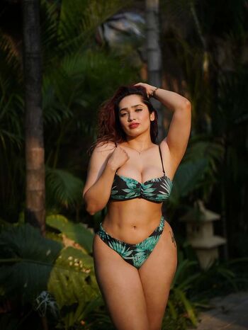 aditi mistry