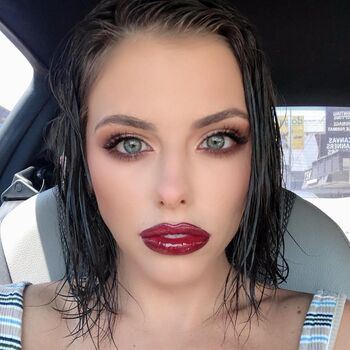 adriana chechik