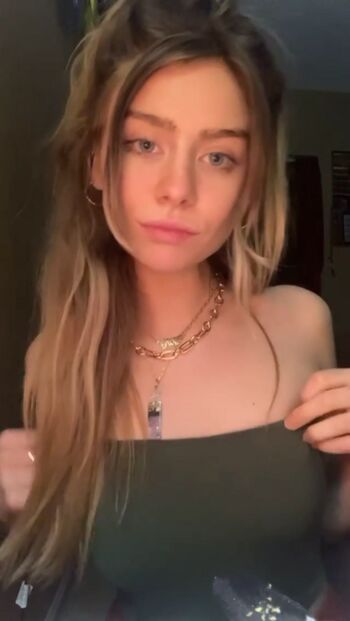AI Generated Celebrity Nudes