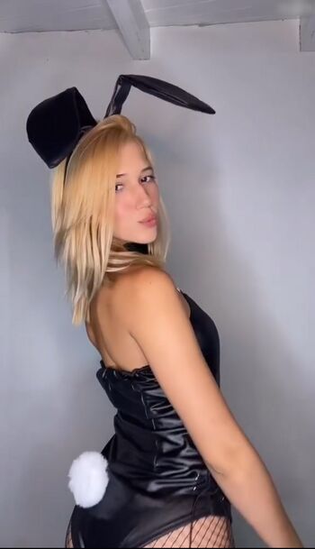 Alba Shy