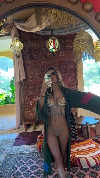 alessandra ambrosio