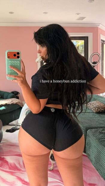 Amanda Nicole -