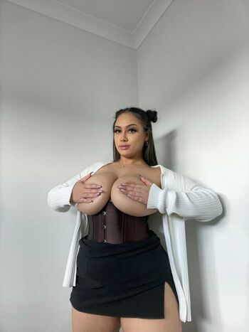 Anyastja ASMR