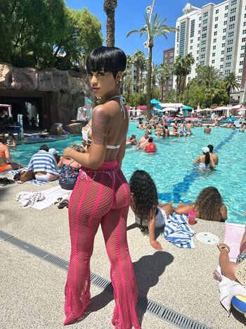 bombshell