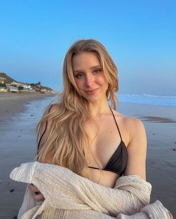 Caroline Zalog