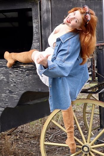 chloe maddren