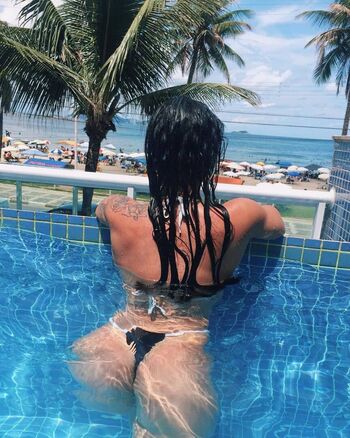 d latiina