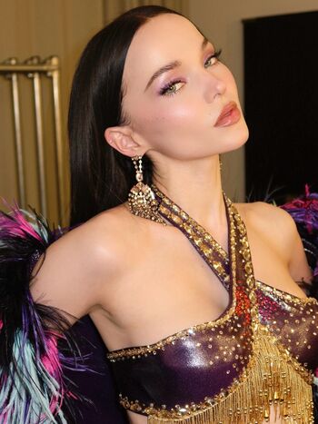 Dove Cameron