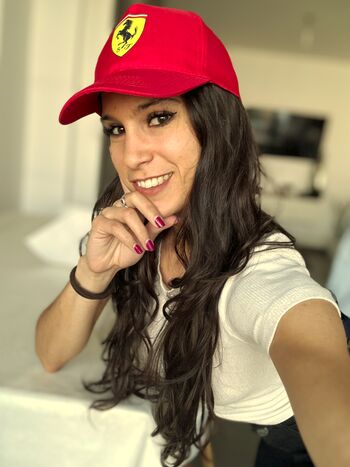 goddesbrunettee