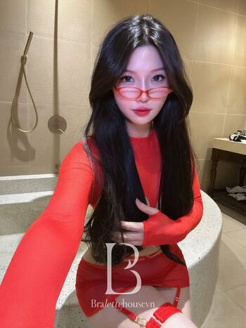 Ha My Duyen