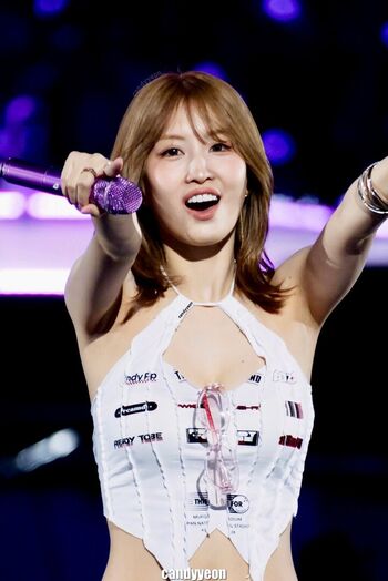 Hirai Momo