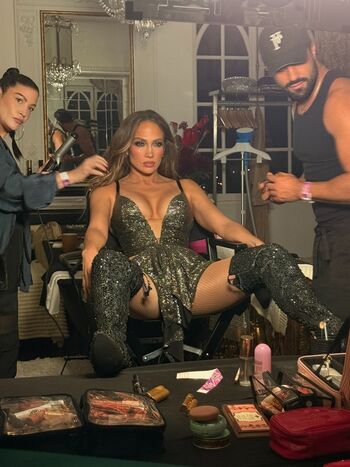 jennifer lopez 1 page