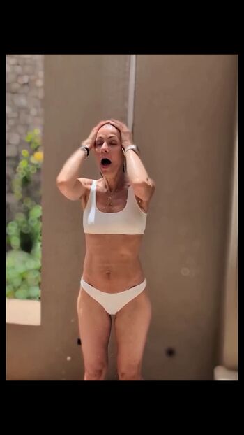 Julia Bradbury