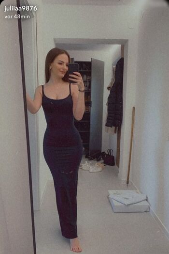 Julia Hofer