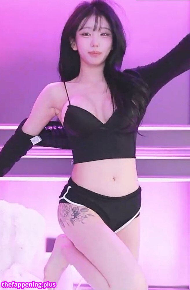kkok7816 / kook1916 / midi Nacktes OnlyFans Foto #282