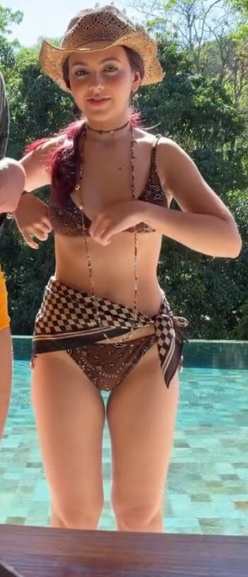 Klara Castanho