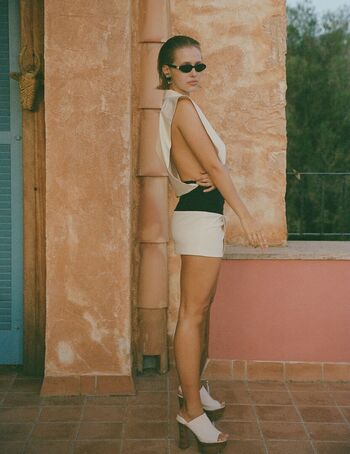 laura oganessian page