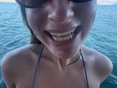 Lizzie Sennott