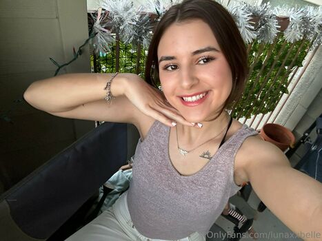 LunaxxBelle