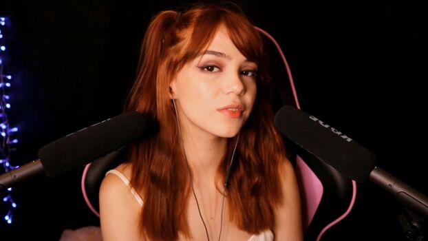 Maimy ASMR