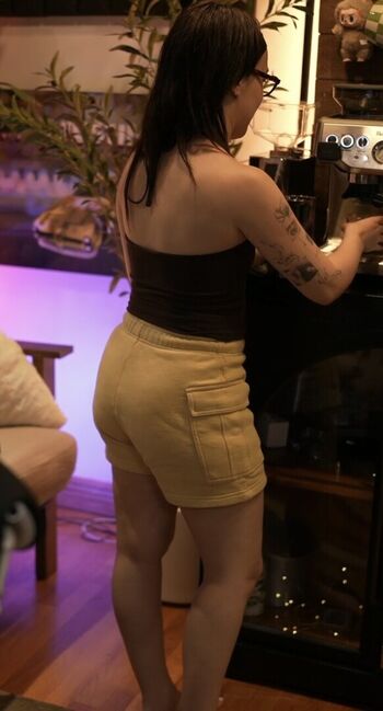 nikkijustine