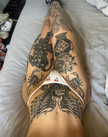 peachyemb
