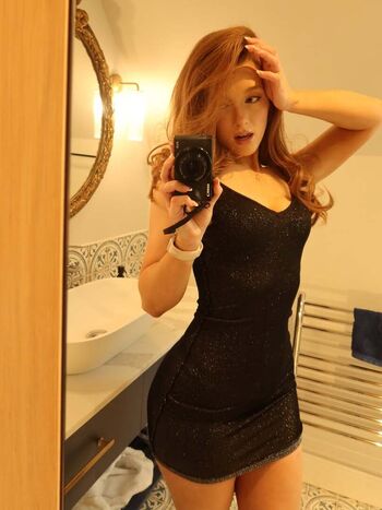 phoebeisginger