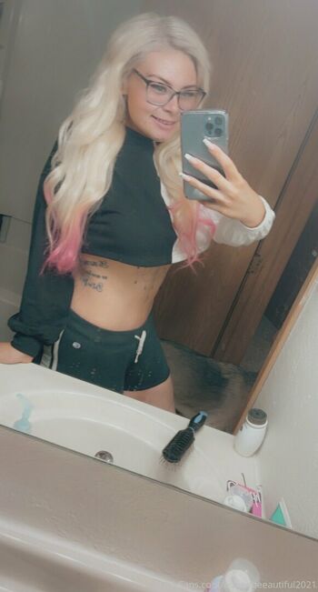 queenbeeautiful2021