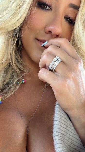 sara blake cheek