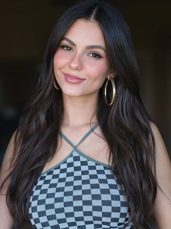 victoria justice
