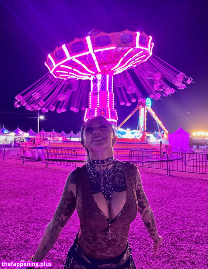 Shotzi Blackheart / ShotziWWE / WWE Shotzi Foto OnlyFans Nua #446