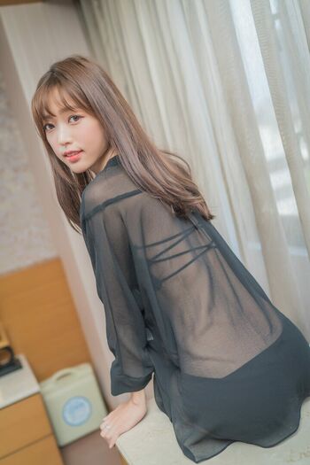 yiyi1004