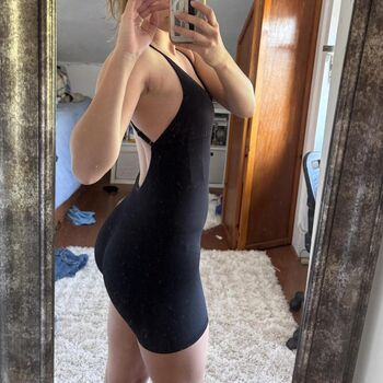 Zoe Santi